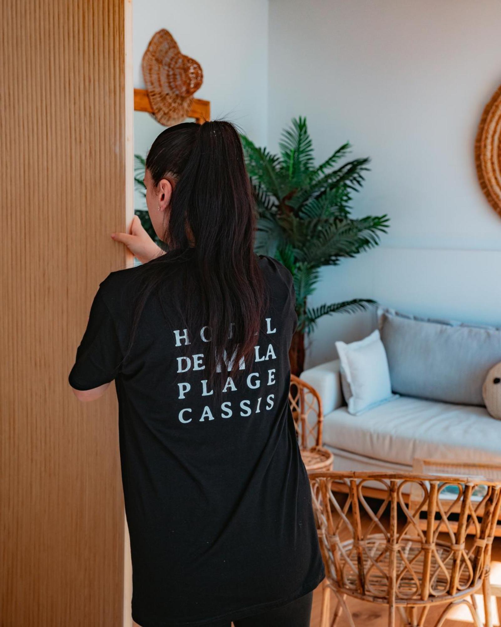 Hotel De La Plage - Mahogany Каси Экстерьер фото